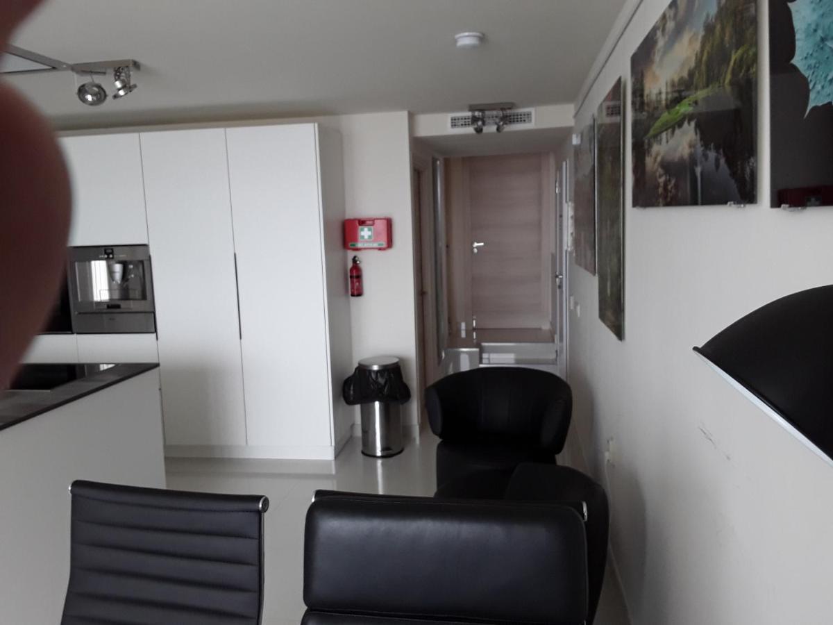 Front Port Line Sleeps 6 Leilighet Marbella Eksteriør bilde